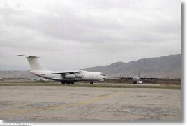 Candid IL-76T Ukraine-Kaboul 03avr2008-DSC_0055.jpg